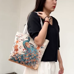 TÚI THỔ CẨM THÊU 2 MẶT – ĐẸP LẠ NỔI BẬT MỌI GÓC NHÌN