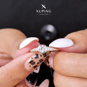 Xuping Cincin Wanita Fashion Simple Cantik