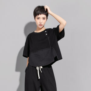 เสื้อยืดคอกลมแขนสั้นทรงหลวมสำหรับผู้หญิงในช่วงฤดูร้อน สไตล์ BM ทรงสั้นไม่สมมาตร ทรงพังก์ ทรงหลวม ทรงปกติ