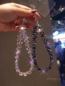 Short Crystal Waterdrop Bead Mobile Phone Lanyard Handheld Chain Fashionable Vintage Womens Style Universal Phone Accessory
