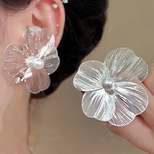 Big Exaggerated Silver Color Flower Stud Earrings for Women Girl French Ins Imitation Pearl Korean Wedding Romantic Jewelry Gifts