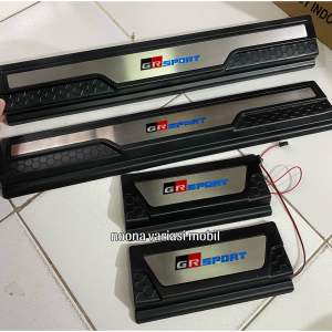 Sillplate Samping Pijakan Kaki new agya ayla 2023 ke atas tulisan GR SPORT LED