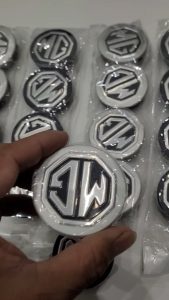 (MG logo) Logo Chụp Mâm MG 56mm – Chuẩn Form Cho MG 3 MG 5 MG 6 MG 7MG ZS… Màu bạc và đen. MG