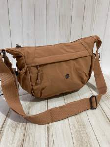 Tas Selempang Wanita Chibao CB8563-SF 4Sleting ((Free DustBag))