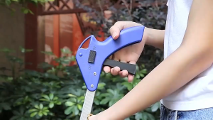 Foldable Household Garbage Picker Outdoor Trash Gripper Leaves Grabber Pick Up Clip Garden Tool