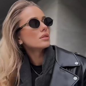Kacamata hitam logam gaya retro fashion Kaca matahari wanita
