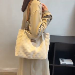 ELACCENT กระเป๋าโท้ท ความจุขนาดใหญ่ กระเป๋าถือ การเดินทางไปเรียน กระเป๋าสะพายผญ ความรู้สึกพรีเมี่ยม กระเป๋า ผญแฟชัน กระเป๋าถือสวยๆ