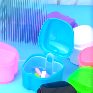DuoDuo Denture Bath Case Denture Clean Brush False Teeth Storage Box with Hanging Net Denture Clean Set