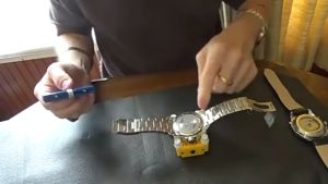 Case Opener Alat Pembuka Jam Tangan Sistem Derat Screw Case Remover Biru