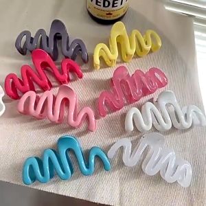 Tooyoo Large Size Wave Grab Clip Gentle Acrylic Hairpin Hairclips Hair Accessory Headwear for Sweet Girls