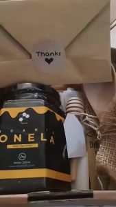 Hampers Mewah Madu Murni: Kado Sehat Unik untuk Natal & Ulang Tahun