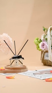 Tinh dầu thơm phòng hương nước hoa 180ml Chillme cắm que tỏa hương khử mùi lâu Reed Diffuser