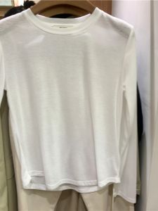 เสื้อยืดแขนยาวผ้าไหมโปร่งสบายๆ สำหรับผู้หญิงในช่วงฤดูร้อนปี 2025 ทรงหลวมๆ สีขาว ทรงหลวมๆ ทรงหลวมๆ ทรงหลวมๆ