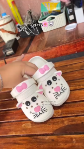 Childrens Fashion Round Toe Sandals Cute Cartoon Slip-on Slippers White Rubber Non-slip High Quality Versatile and Cute Childrens Slippers 070523