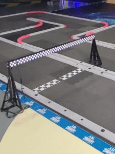 รถบังคับวิทยุแบบออฟโรด รุ่น Flat Run พร้อมตัวตั้งเวลา ตัวรับสัญญาณแบบสะพาน สำหรับรถ MiniZ Mosquito อะไหล่อัพเกรด ของเล่นไฟฟ้าสำหรับเด็กชายและเด็กหญิง