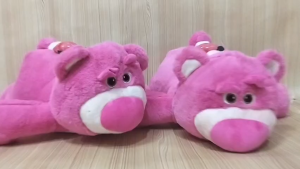 Boneka Lying Lotso Baby Lotso Tidur Tengkurap Straw Pink Bulu Rassel L