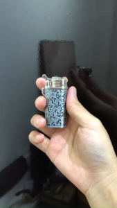 Bật Lửa Khò Đánh Đá Xintuo BL.80-1 Chính Hãng – Kim Loại Hoa Văn Vàng Bạc Nhỏ Gọn Chỉnh Lửa Dễ Dàng HT