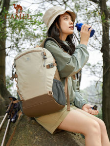 CAMELCROWN Outdoor Hiking and Mountaineering Bag Lightweight Leisure Travel Backpack