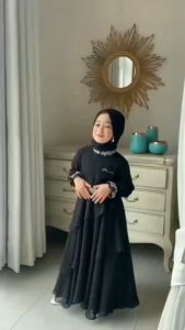Baju Dress Anak MIKAYLA DRESS KIDS BAHAN CERUTY BABYDOLL MIX RENDA UMUR 5-13 THN Ukuran M L XL  Gamis Anak Model Terbaru 2023 Murah Baju Mewah Muslimah Simple Casual Dress Lebaran  Variasi Warna SAGE / PEACH / OLIVE / PURPLE / BLACK