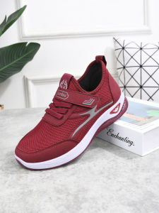 รองเท้าผ้าสวมใส่สบายสําหรับสุภาพสตรีปักกิ่ง กันลื่น นุ่ม กีฬาด้านล่าง ลำลอง รองเท้ารองเท้าเดินสําหรับผู้สูงอายุ ทันสมัย หัวมน