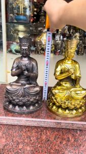 Tượng phật đại nhật như lại bằng đồng 2 màu vàng và nâu giả cổ cao 30cm rộng 27cm nặng 4.8kg