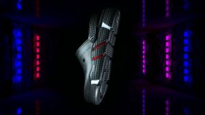 Slippers Mens Fashion Outdoor Skid Resistant Personalized Soft Sole Hole Shoes Mens Summer Couple Breathable Thick Sole Beach Sandals