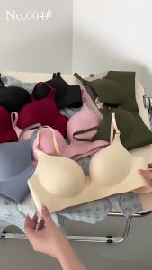 ใหม่！ บราไร้ขอบ ไร้โครง บราเกาะอก ฟองน้ำ สินค้าพร้อมส่ง【LittleStar1】