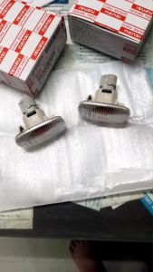 ไฟเลี้ยวติดบังโคลนหน้า ISUZU D-Max 2003-2011 แท้เบิกศูนย์