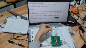 DC 12โวลต์8ระดับน้ำดิจิตอลตัวบ่งชี้คณะกรรมการเซ็นเซอร์ของเหลวควบคุมการจ่ายน้ำอัตโนมัติ30A โมดูลรีเลย์