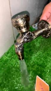 [HCM]Vòi lạnh gắn tường tay vặn KAG-KHL34 đồng giả cổ Vòi hồ chạm rồng D21 xả nước mạnh thiết kế tuyệt đẹp siêu phẩm tinh tế đến từng chi tiết