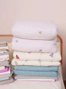 V&S 100L Clothes Bedding Storage Bags Zipped Home Dustproof Large Capacity Storage Box