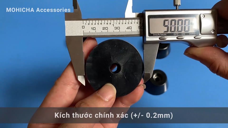 Đế cao su giảm chấn loại to dùng làm chân máy tủ kệ có sẵn long đen thép tiêu chuẩn RoHS
