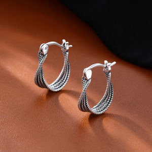 New Simple Design Twisted Earrings for Women