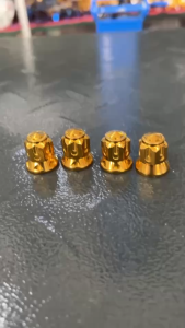 น็อตฝาสูบ จำนวน 4 ตัว เบอร์12 น็อตฝาสูบเลสหัวเฟือง ทอง แดช Dash 125/LS 125/Wave