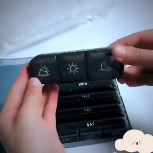 Portable 7 Days Pill Box Pill Box 21 Grid Black Pill Box Sorting Box Seven Days a Week Pill