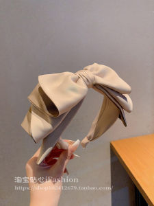 ริบบิ้นผ้าซาตินลายผีเสื้อ ขอบกว้าง สไตล์เกาหลี ประดับผม ตกแต่งผม วัสดุผ้า ราคา 30-39.99 ใหม่ ไม่ติดเพชร