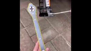 1/1.5/2.5Ton Hand Cranked Portable Car Jack Repairing Wrench Tool Ratchet for SUV and Auto