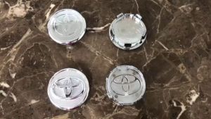 Logo chụp mâm ốp lazang bánh sau xe ô tô Toyota Fortuner- 2005-2011 TY-088
