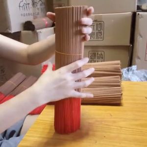 黑香 无烟檀香 素香 佛香 熏香 400Pcs Black Incense Smokeless Natural Joss Sticks Sandalwood Incense Stick Holder Vintage Incense Burner Home Fragrance