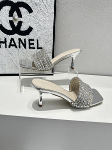 Stunning Fashionable Diamond Embellished Open Toe mid Heel Outdoor Wearable Slippers Half Sandals Womens Summer New Style