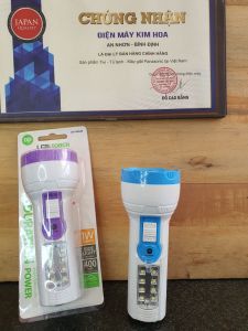 ĐÈN PIN CẦM TAY DP-9092B 15cm GẮN LED COB THÊM 8 BÓNG LED TRÊN THÂN DUNG LƯỢNG PIN 400MAH