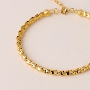 Chow Sang Sang 周生生 999 Gold Essence Three-Dimensional Twisted Patterns Bangle for Women(07 Wrist size 14.5-15.5cm) 95625K Price-by-Weight 11.22g Gold