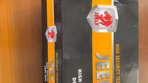 Khóa cửa gạt JEELY hợp kim L352H227 ốp sắt 2T Vặn Chìa