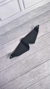 WINGLET PLASTIK ABS ALL NEW AEROX 155 CONNECTED KUMIS DEPAN AEROX NEW 2020 2021 2022 2023 2024 HITAM DETAIL CARBON ABS PLASTIK WINGLET KARBON YAMAHA AEROX 155 NEW CONNECTED WINGLET BAWAH ORIGINAL MOSCOW PNP TANDUK DEPAN SAYAP AKSESORIS
