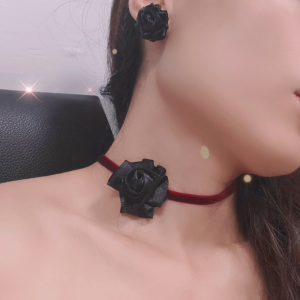 ต่างหูดอกกุหลาบ |โชคเกอร์ดอกไม้ |เซ็ทต่างหู สร้อยคอ Size Mกลาง|ซื้อสินค้าในร้านครบ200฿มีของแถม❗