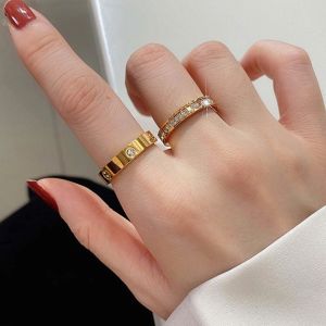 OYJR Nhẫn Nữ Titan Không Gỉ Vàng 18k đính đá Pha Lê Kim Cương Trang Sức Titan Cao Cấp Hàn Quốc Nhẫn Titan Cao Cấp Dành Cho Tiệc Và Đám Cưới Nhẫn Kim Cương Zircon Size 6 7 8 9 - Lazada