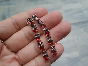 PY Beauty+++ เครื่องค่ะ กระเป๋าเงิน 925 Sterling silver ฝังพลอยโกเมน (Natural Red Garnet) 11.50 กะรัต ชูมูกขาว ตั้งแต่ชุบทองคำขาว อัญมณีประจำเดือนมกราคม