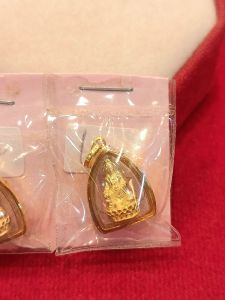 เจ้าแม่กวนอิมกรอบทองแท้