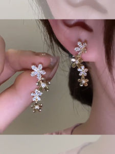 Earrings Sterling Silver Needle Simple Temperamental and Personalized Frosty Style Stud Earrings Womens Minority Fashion Metal Flower Patchwork Earrings