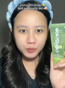Glad2Glow Acne Gel Cleanser Facial Wash Centella Calicylic Acid 70ml Auto Glowing